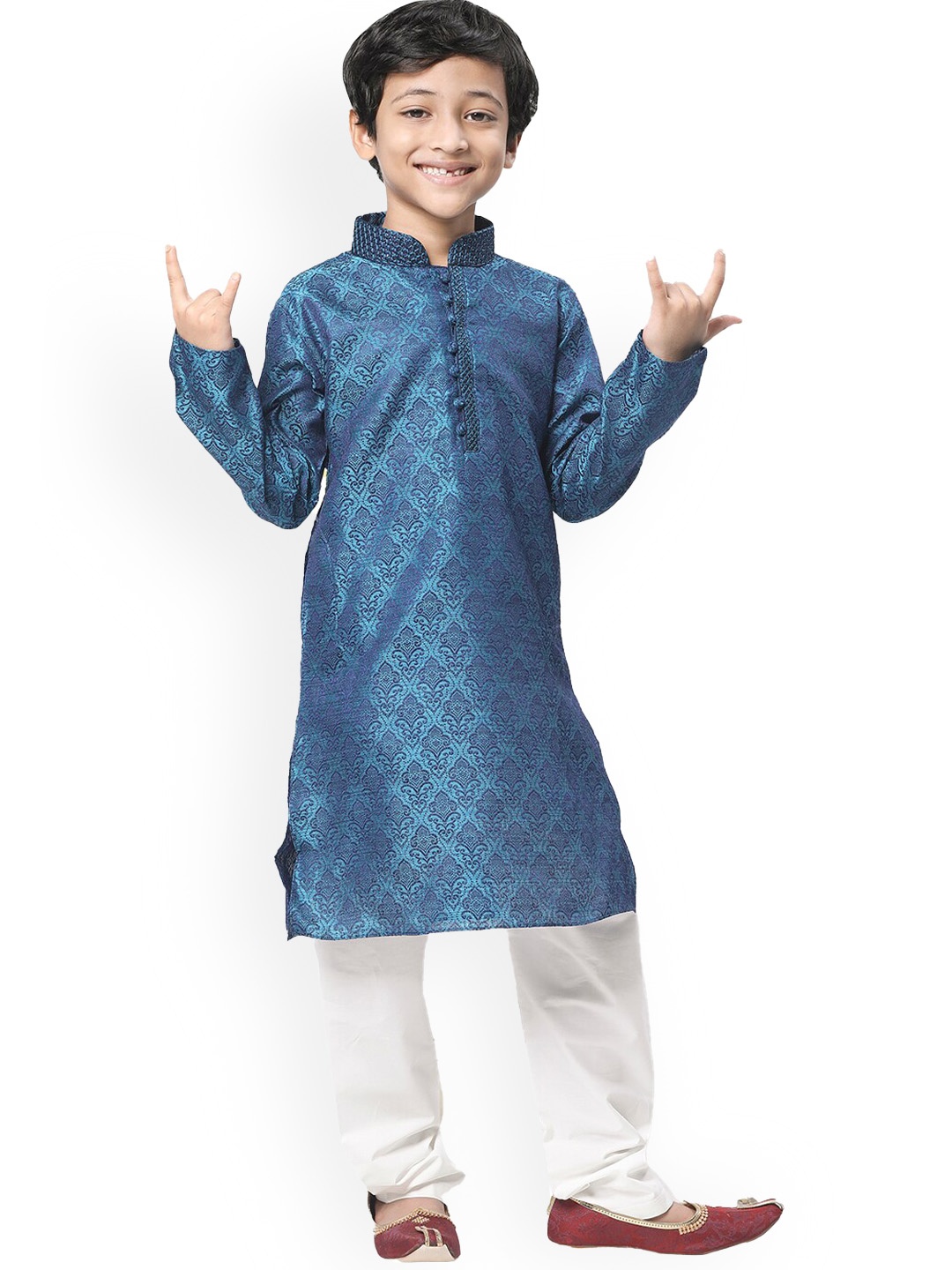 

Manyavar Boys Self Design Kurta With Pyjamas, Blue