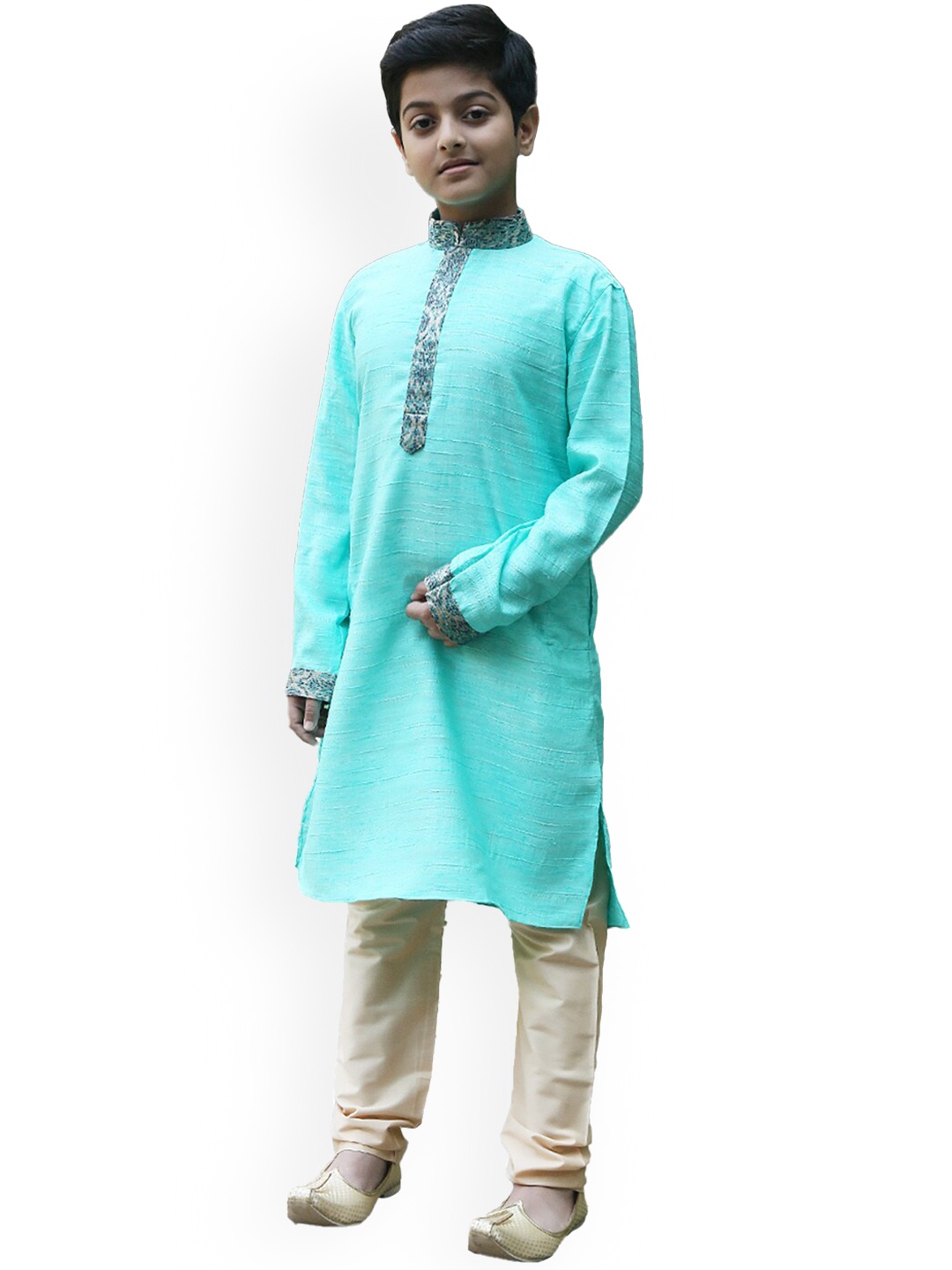 

Manyavar Boys Turquoise Blue Solid Gotta Patti Kurta with Churidar