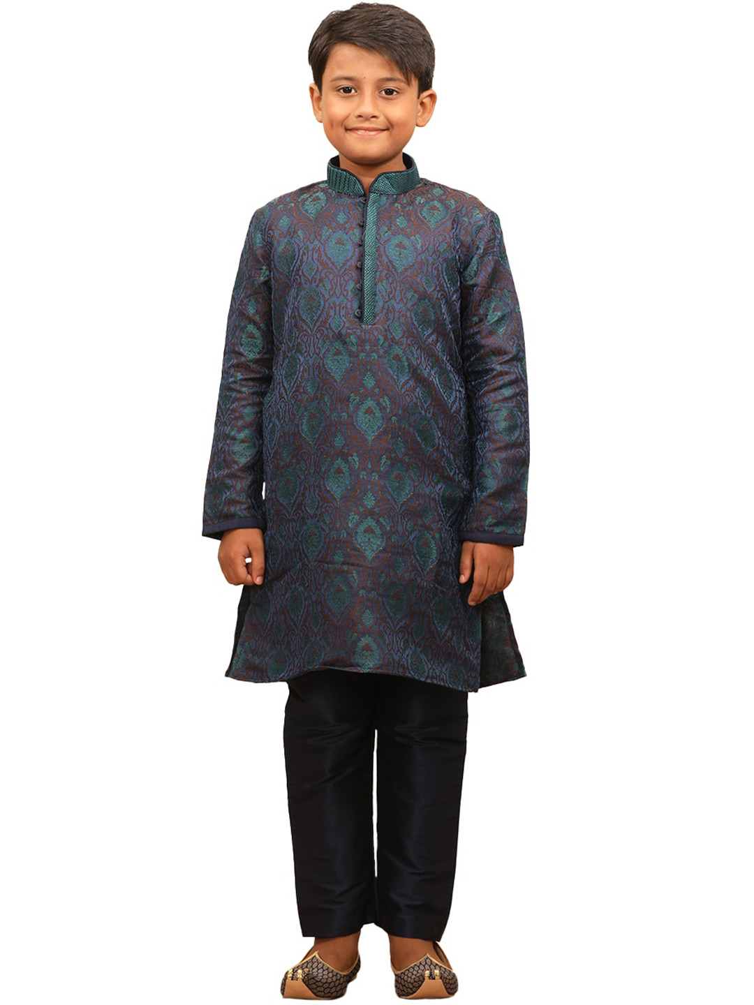 

Manyavar Boys Ethnic Motifs Woven Design Kurta Set, Blue