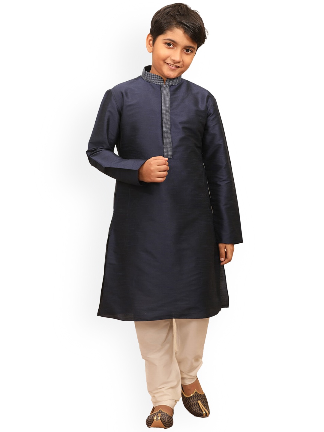 

Manyavar Boys Silk Blend Kurta with Pyjamas, Blue