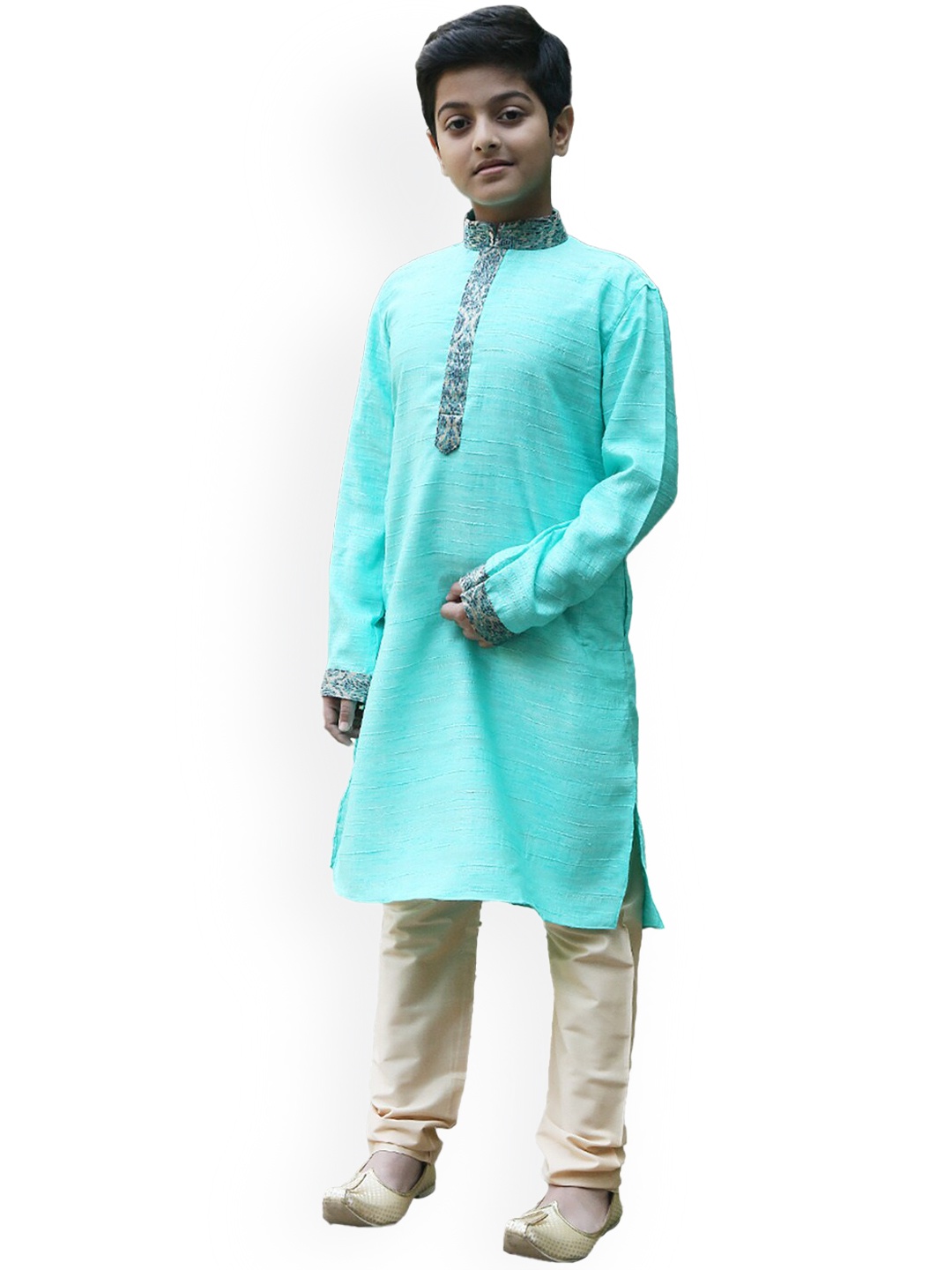 

Manyavar Boys Turquoise Blue Solid Gotta Patti Kurta with Churidar