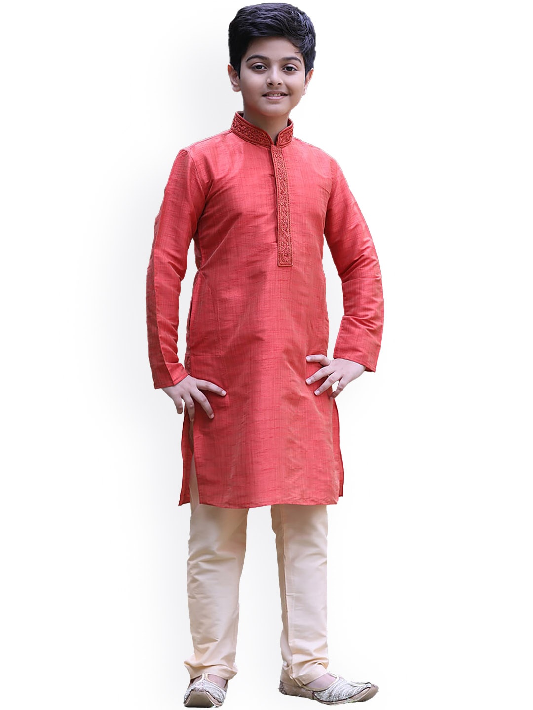 

Manyavar Boys Self Design Pleated Thread Work Kurta with Pyjamas, Red