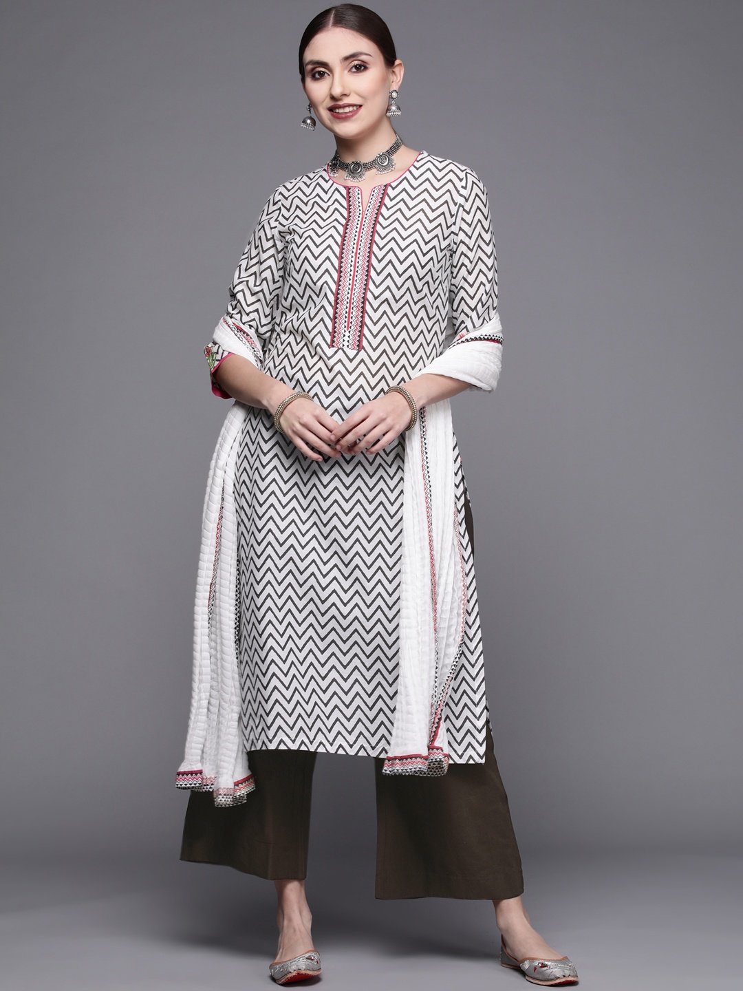 

Biba Women White & Charcoal Grey Printed Pure Cotton Kurta with Palazzos With Dupatta