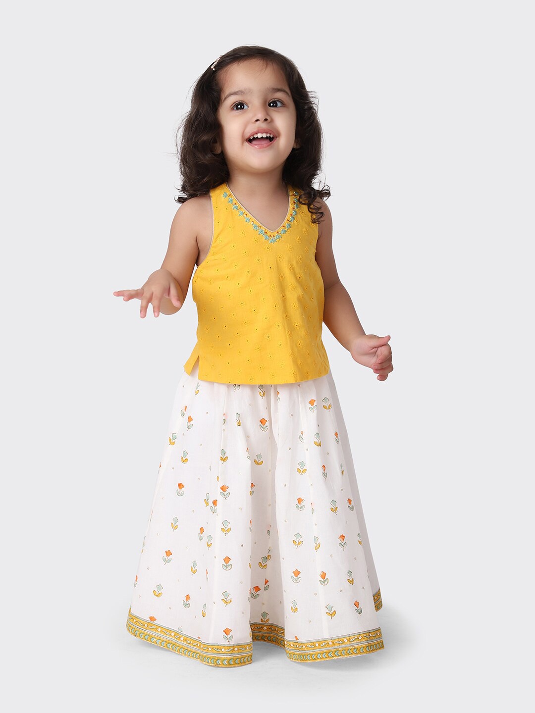 

Fabindia Girls White & Yellow Embroidered Cotton Ready to Wear Lehenga Choli