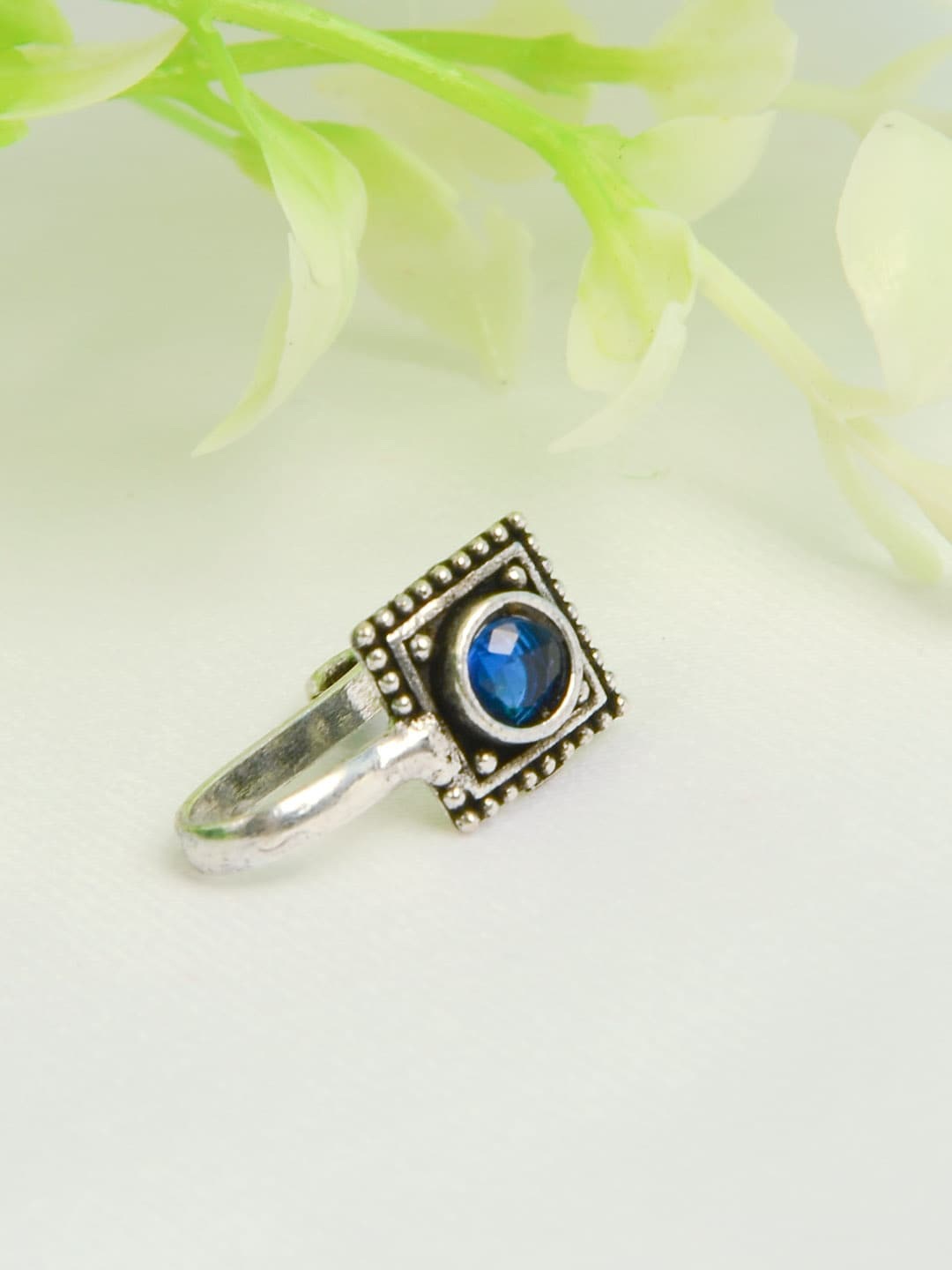 

Urmika Oxidised Stone-Studded Ethnic Nosepin, Silver