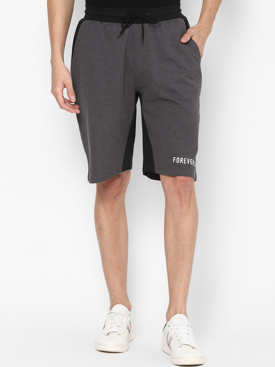 

FOREVER 21 Men Grey Sports Shorts 60% Cotton