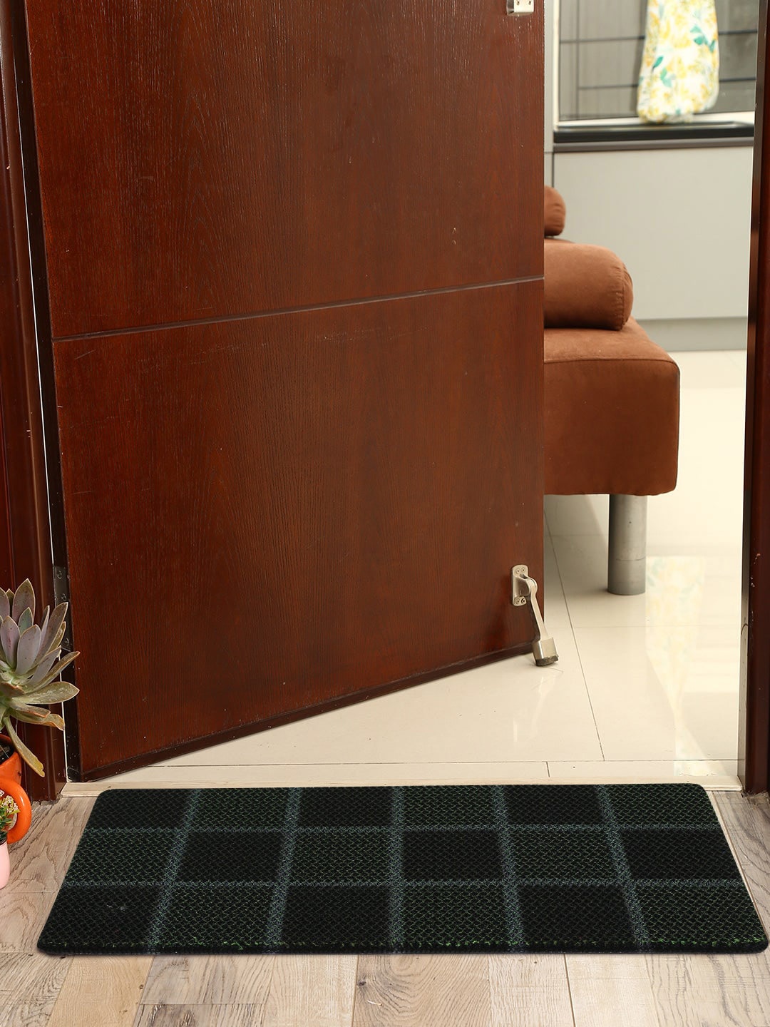 

Athome by Nilkamal Green & Black Checked Rubber Anti-Skid Doormat