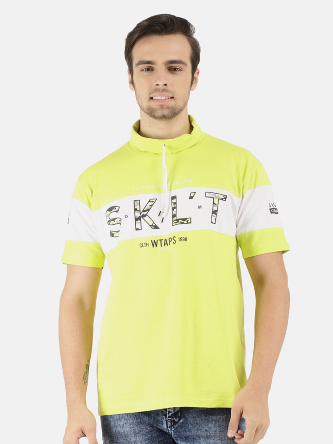 

V-Mart Men Green Typography Printed Cotton Turtle Neck Raw Edge T-shirt
