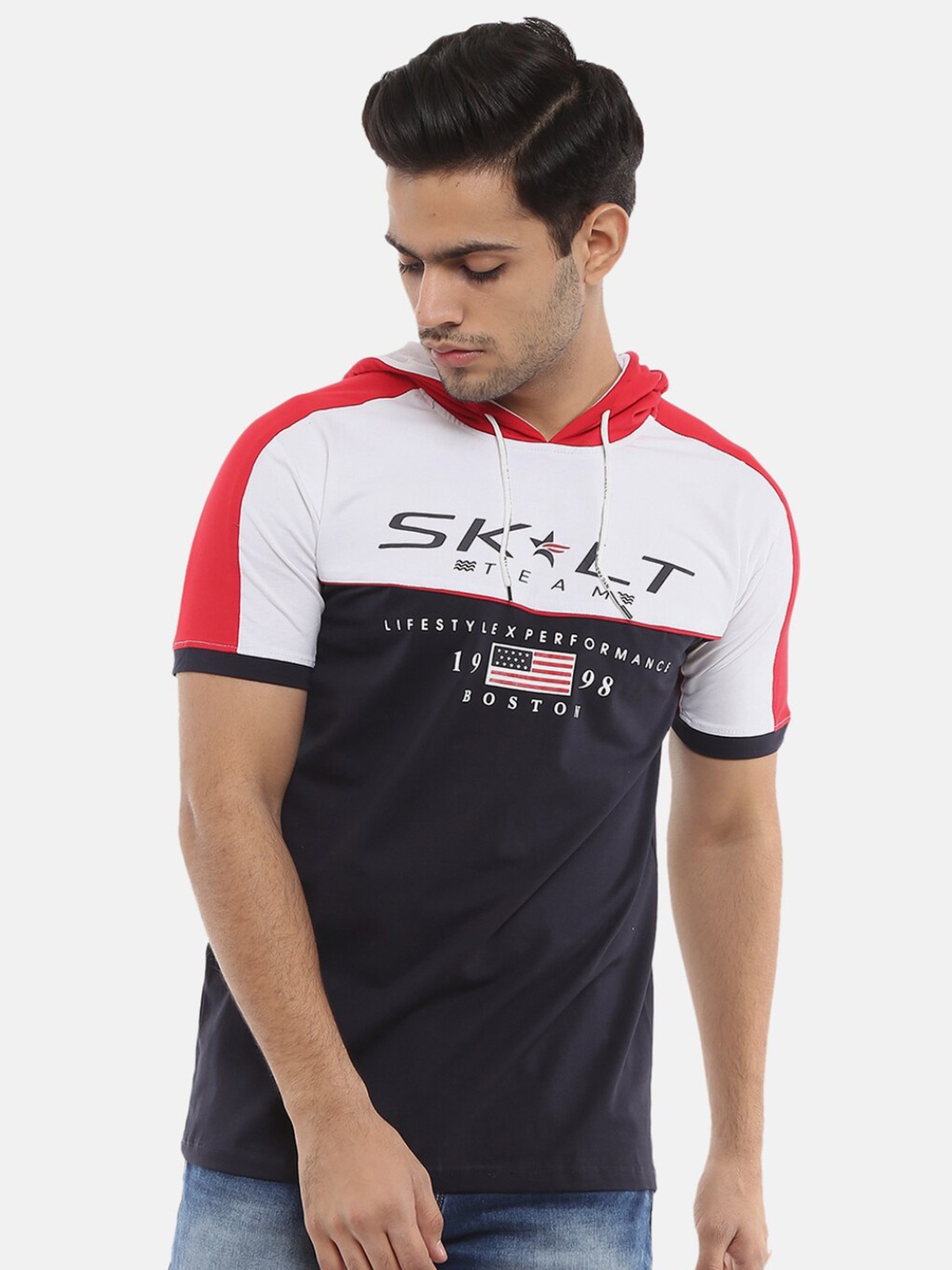 

V-Mart Men Navy Blue & White Colourblocked Hooded Slim Fit T-shirt