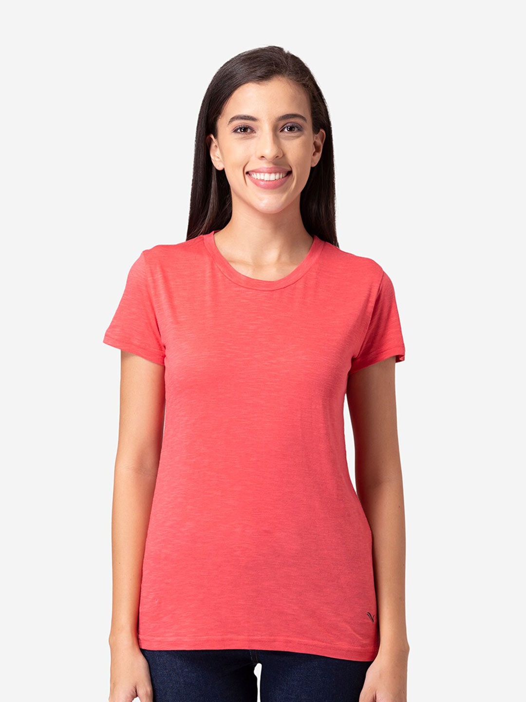 

Vami Women Red Solid T-shirt