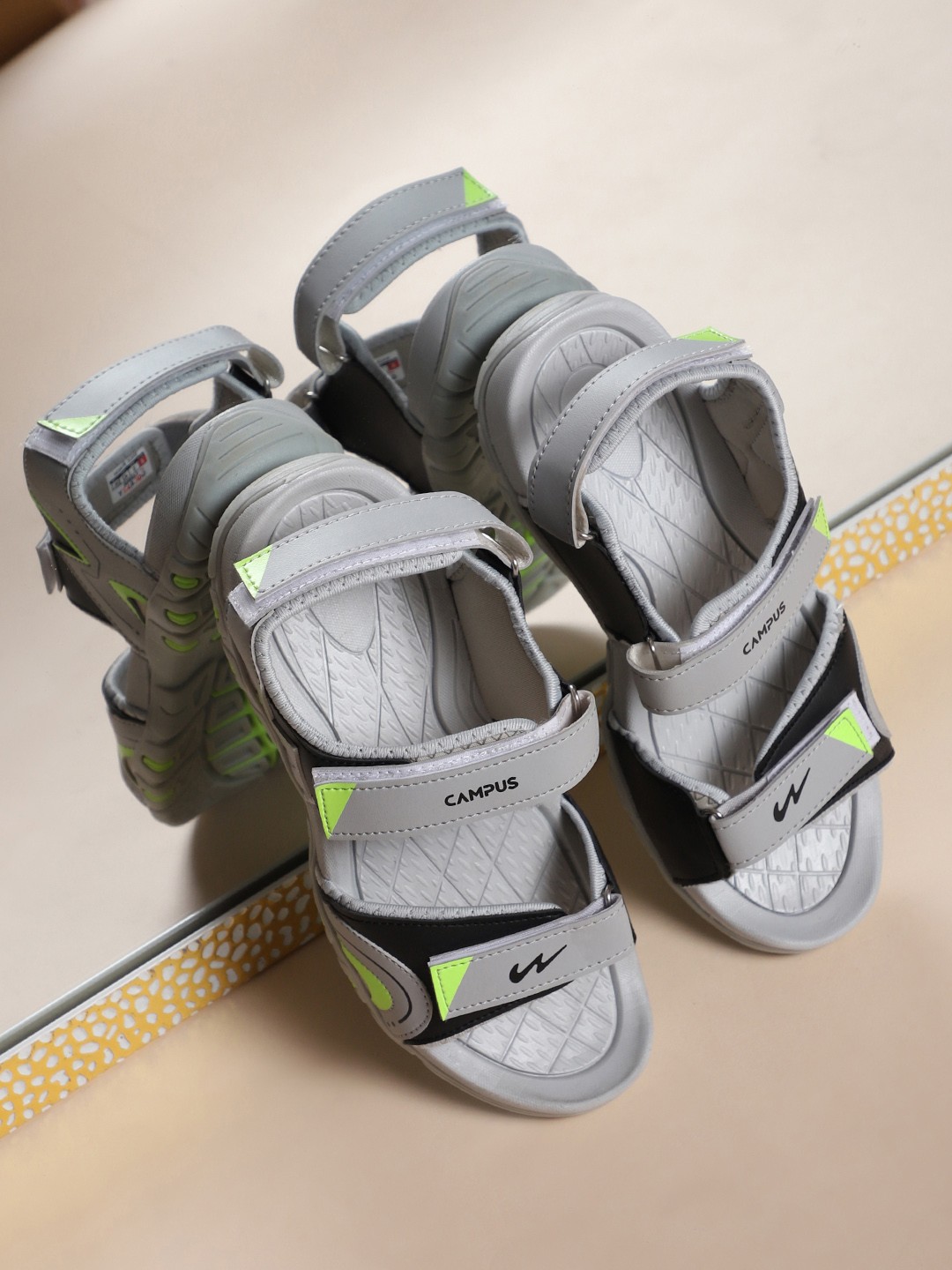 

Campus Men Grey Solid Sports Sandals