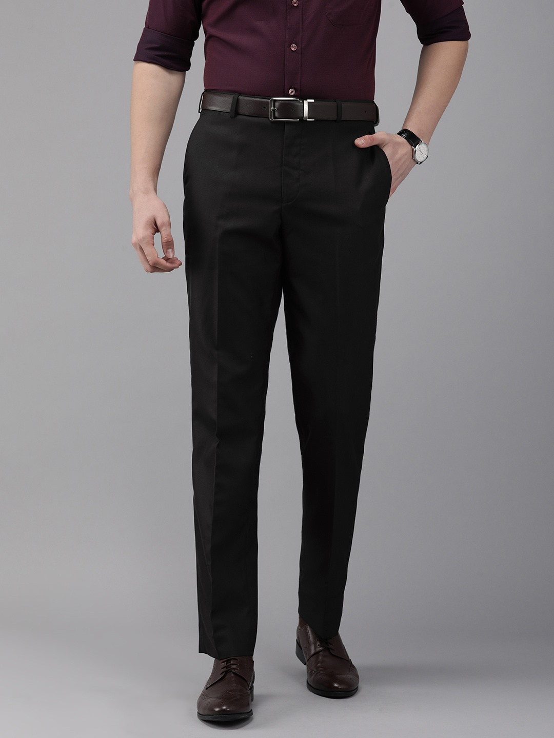 

Park Avenue Men Black & Brown Checked Pleated Smart Fit Formal Trousers
