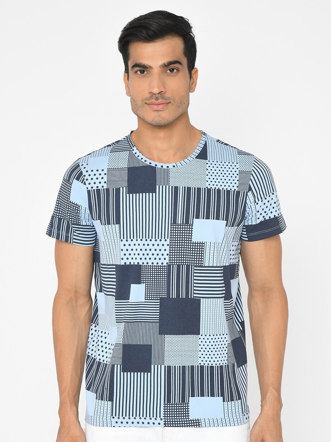 

EDRIO Men Blue Printed Pure Cotton T-shirt