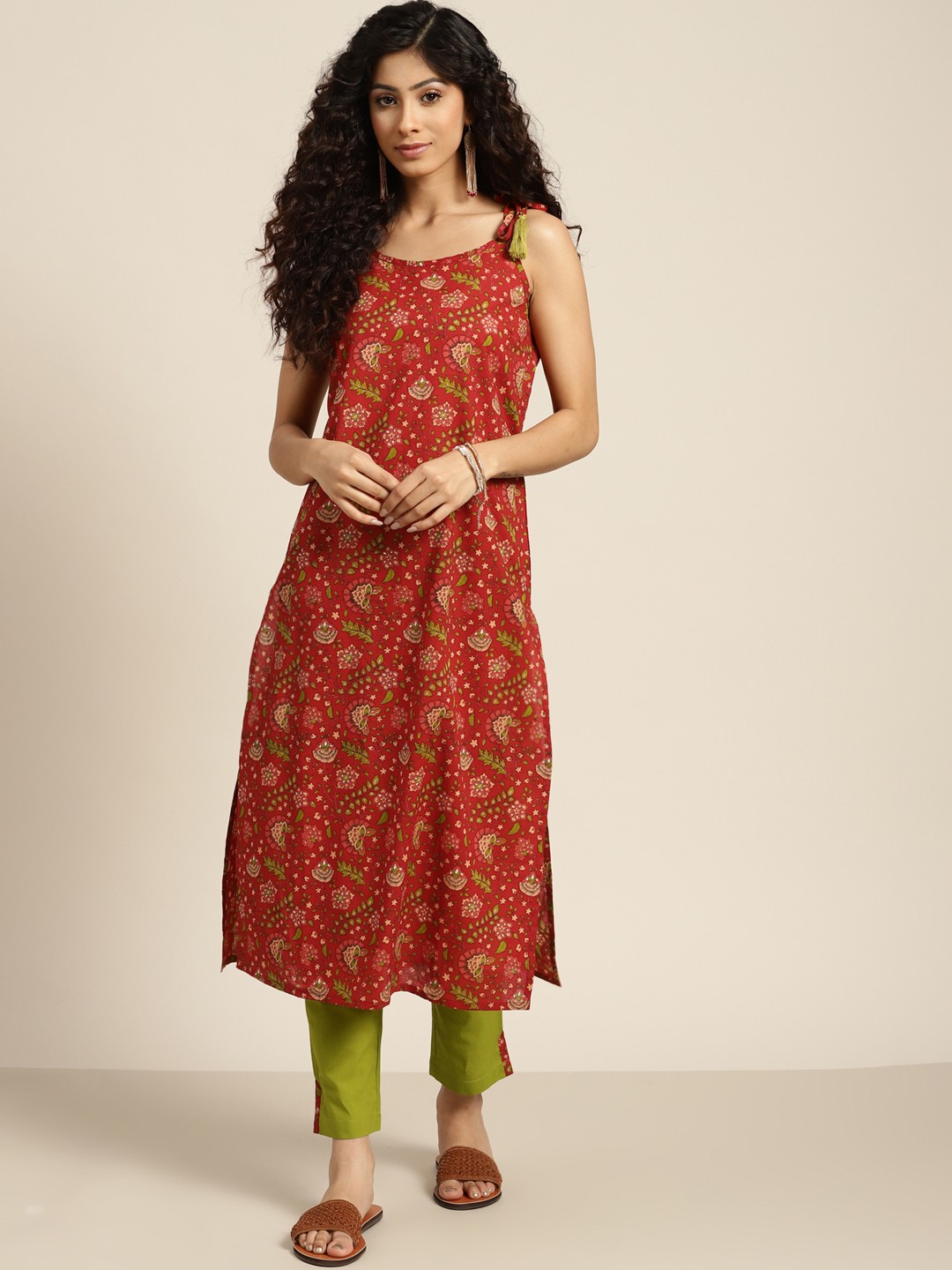 

Sangria Women Red Ethnic Motifs Printed Pure Cotton Kurta with Trousers