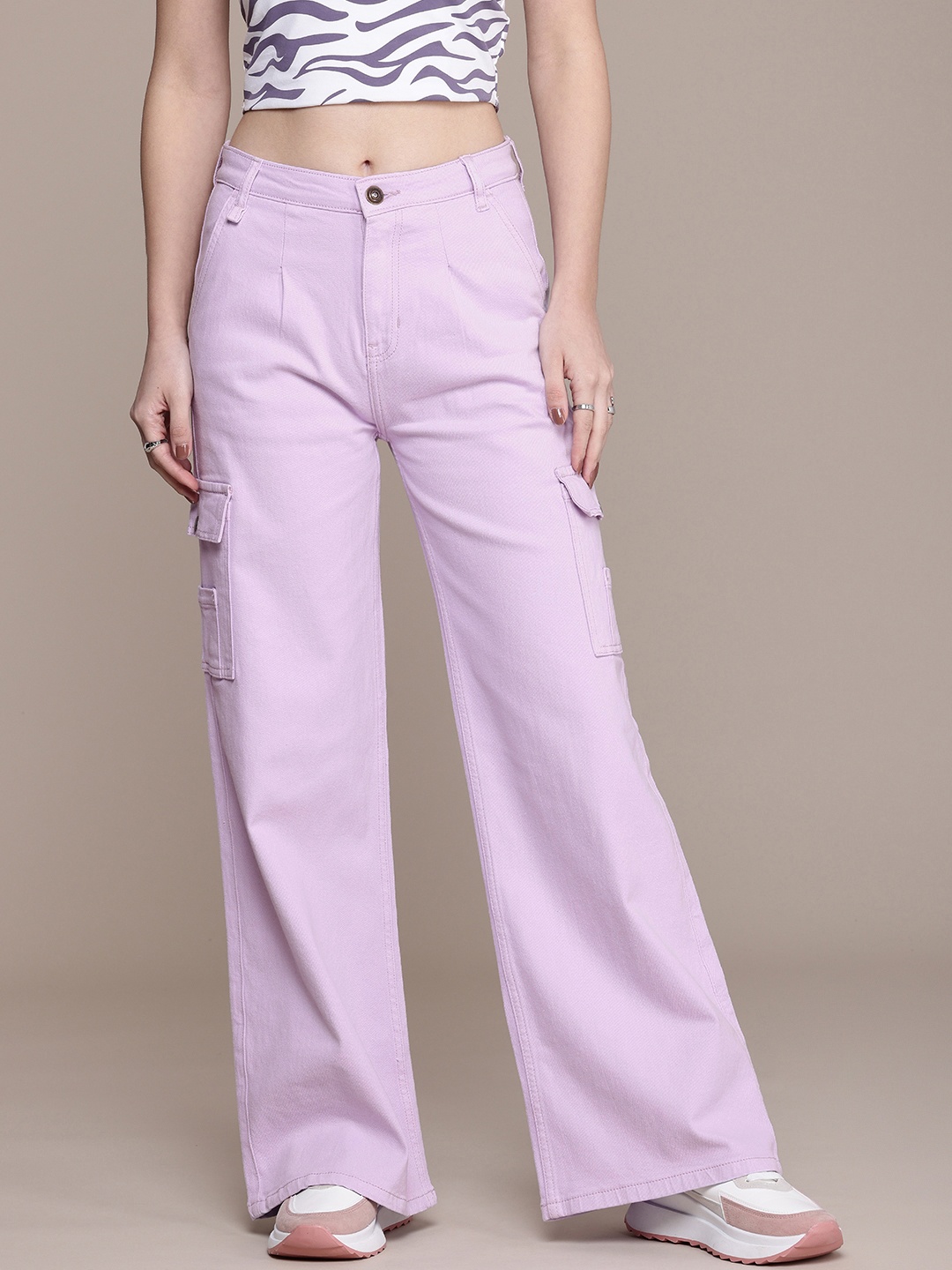 

The Roadster Life Co. Women Wide Leg High-Rise Cargo Jeans, Lavender