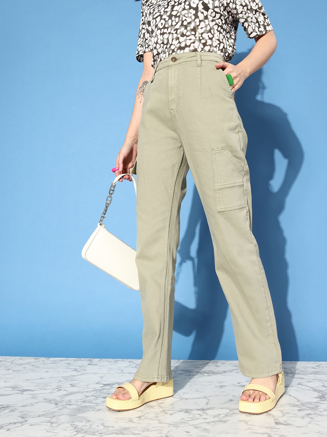 

Roadster Women High-Rise Straight Fit Stretchable Jeans, Olive