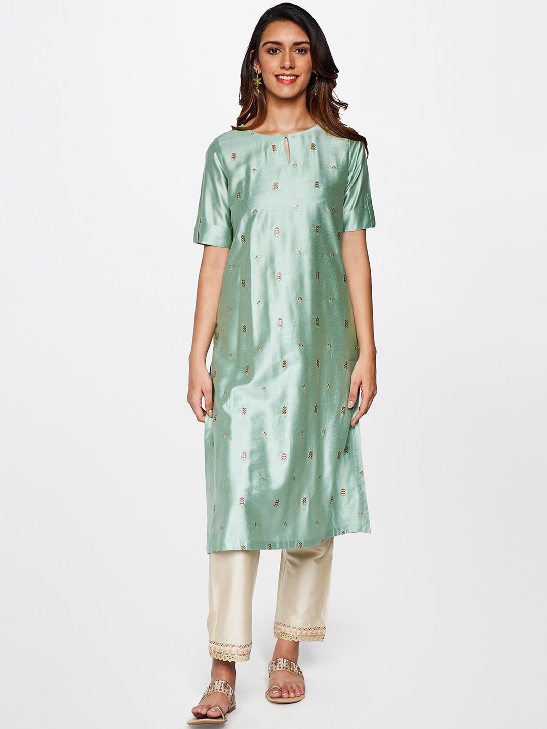 

itse Women Sea Green Floral Embroidered Thread Work Floral Kurta