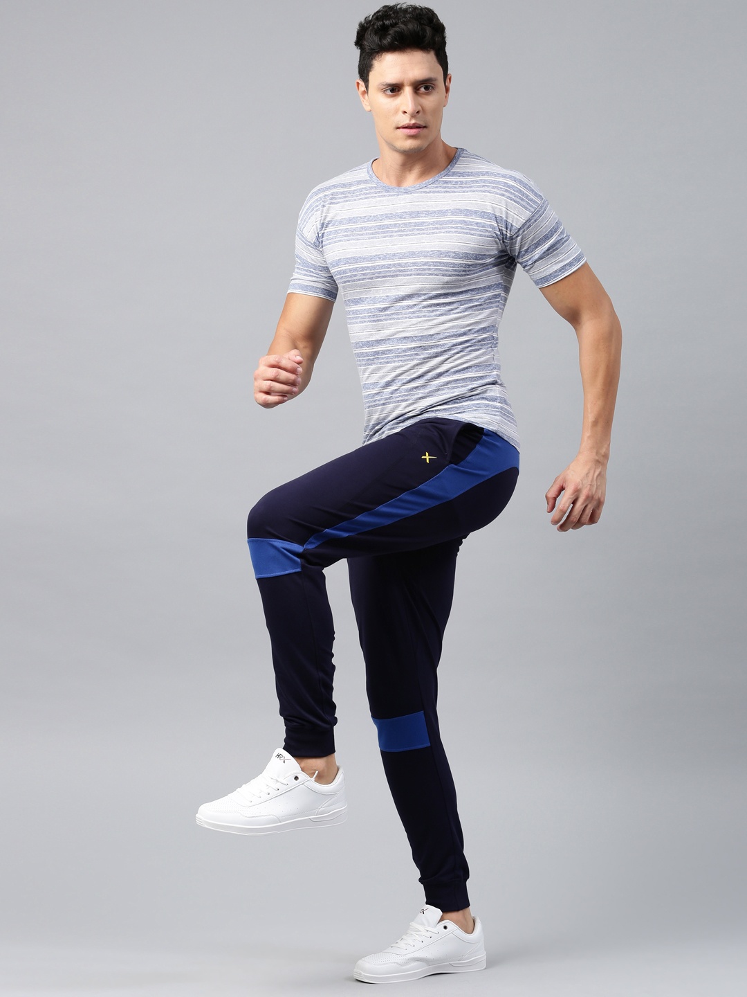 

HRX by Hrithik Roshan Navy Active Joggers, Navy blue