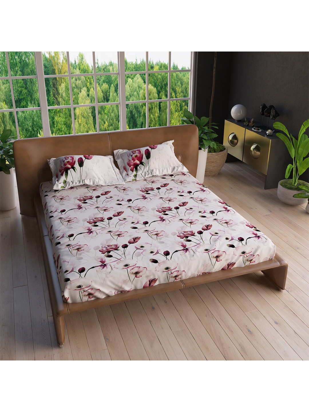 

LABHAM White & Red 220 TC King Bedsheet with 2 Pillow Covers