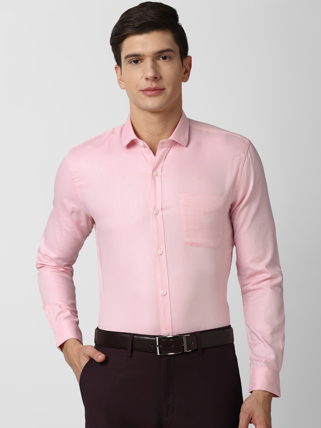 

Peter England Elite Men Pink Slim Fit Pure Cotton Formal Shirt