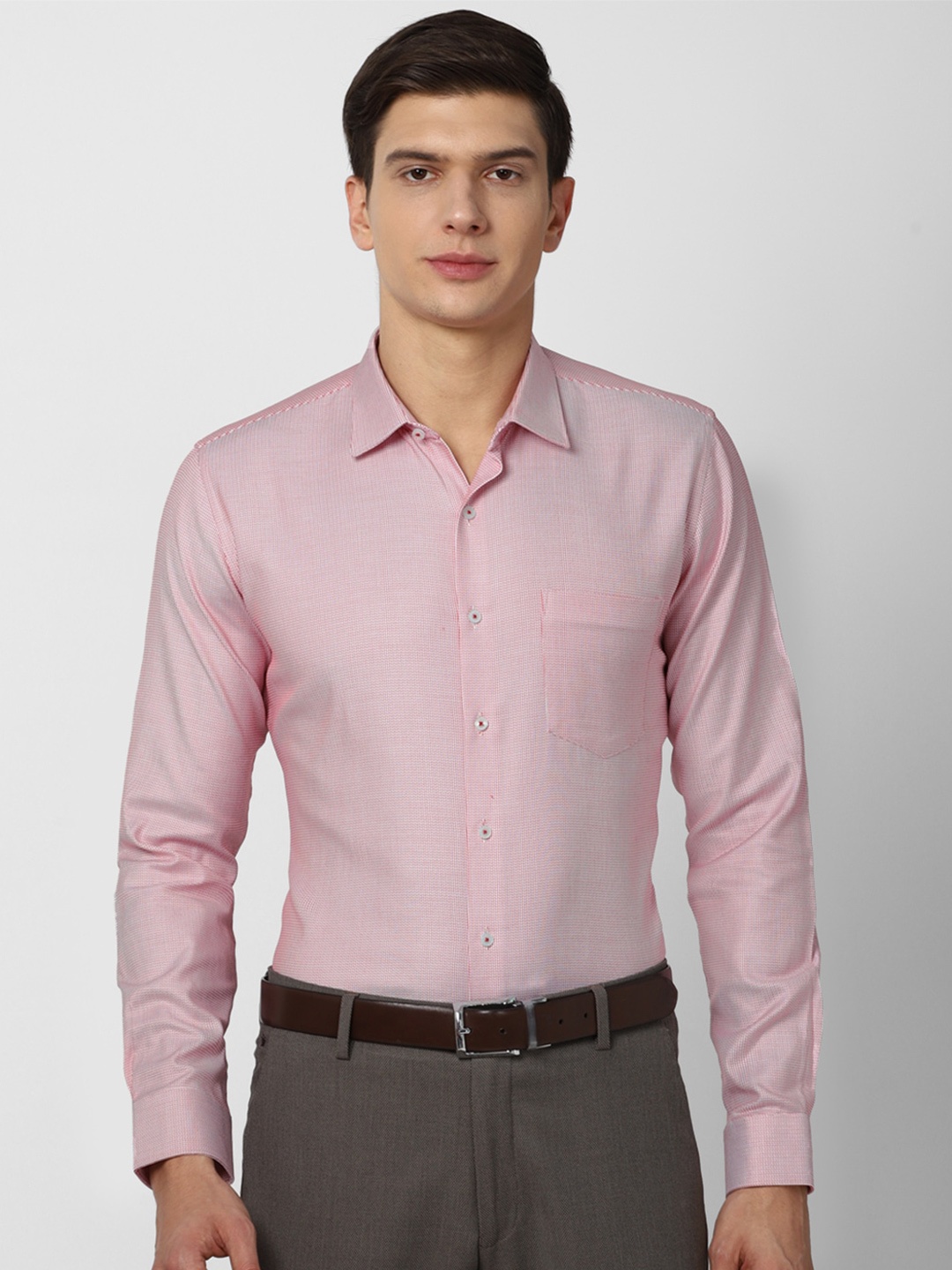 

Van Heusen Men Rose Slim Fit Formal Shirt