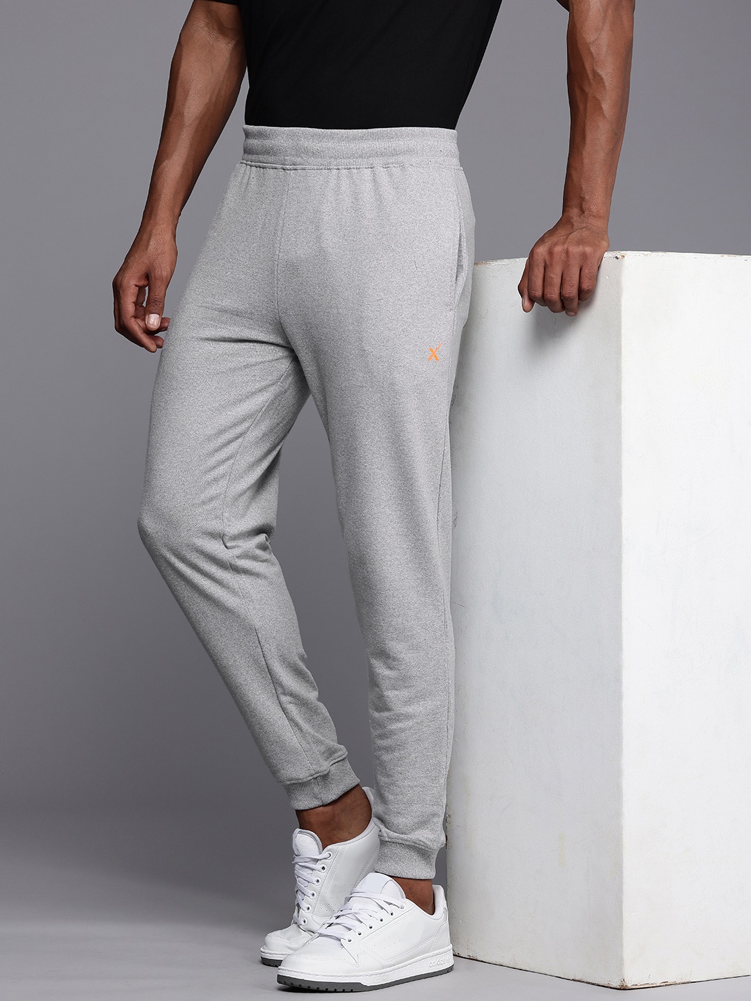 

HRX by Hrithik Roshan Men Grey Melange Solid Joggers