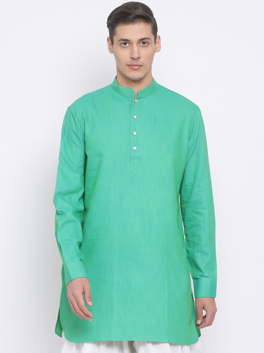 

VASTRAMAY Men Green Solid Kurta