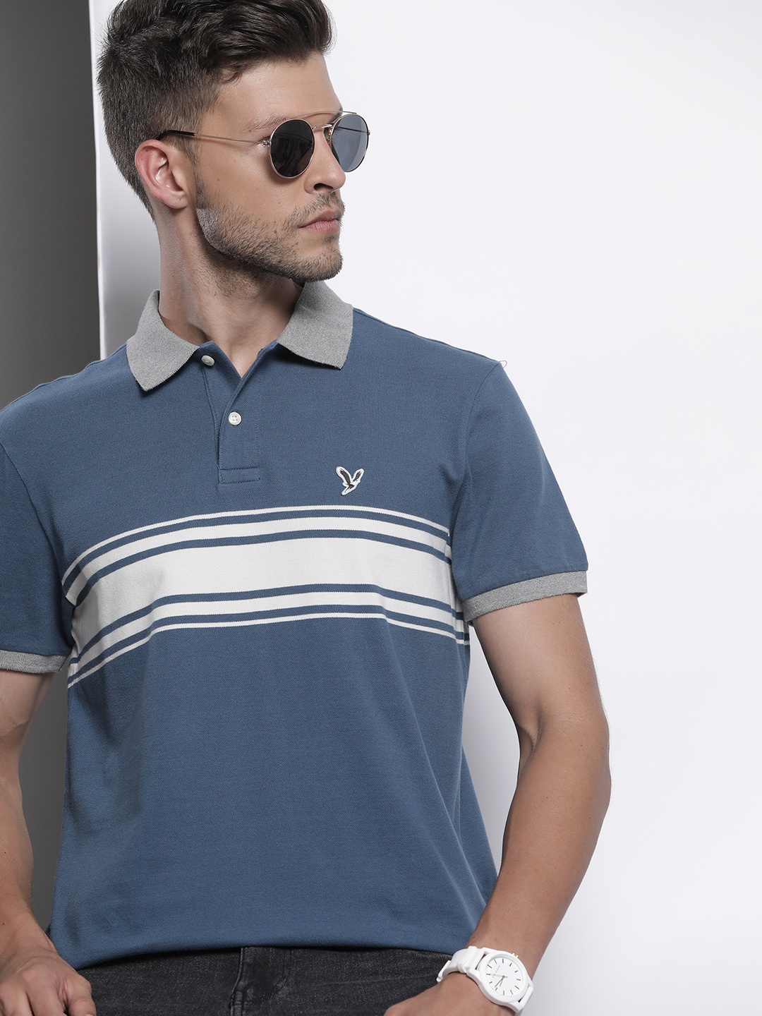 

AMERICAN EAGLE OUTFITTERS Men Blue Striped Polo Collar T-shirt