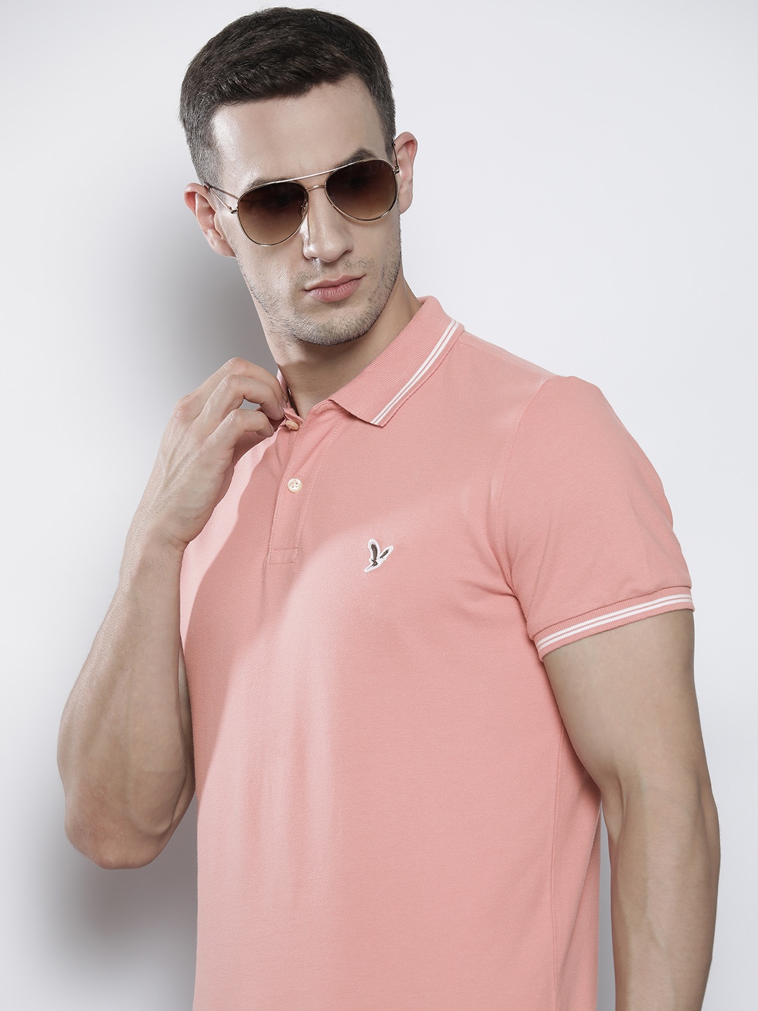 

AMERICAN EAGLE OUTFITTERS Men Pink Polo Collar Slim Fit T-shirt