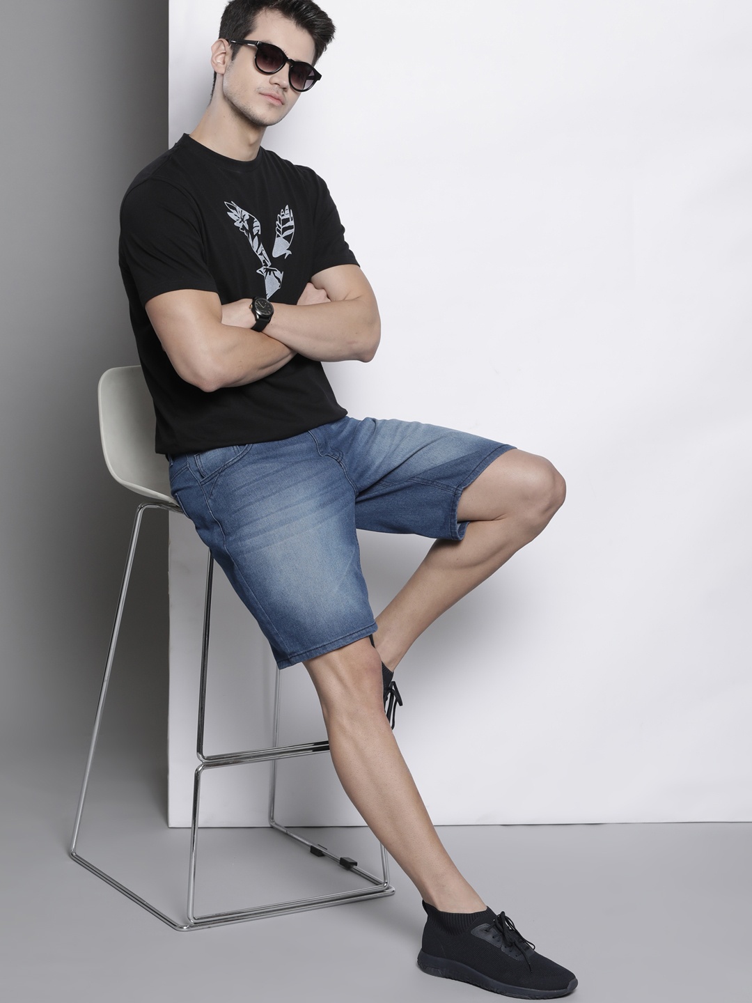 

AMERICAN EAGLE OUTFITTERS Men Black Printed Pure Cotton T-shirt