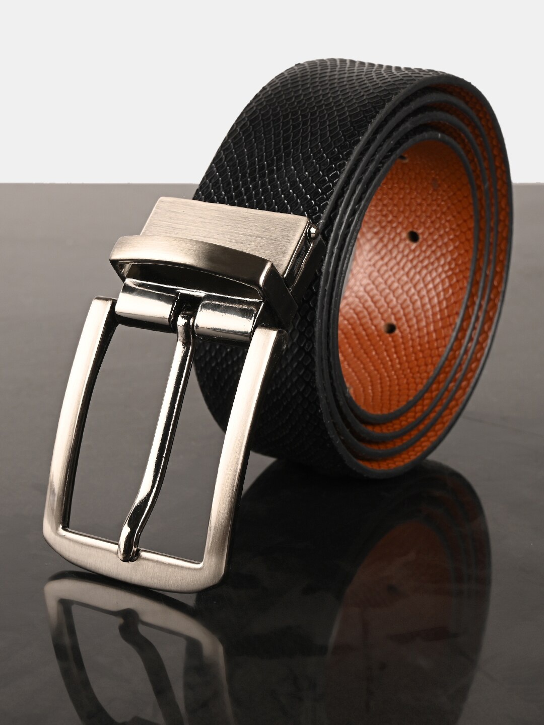 

BuckleUp Men Tan Textured Leather Belt