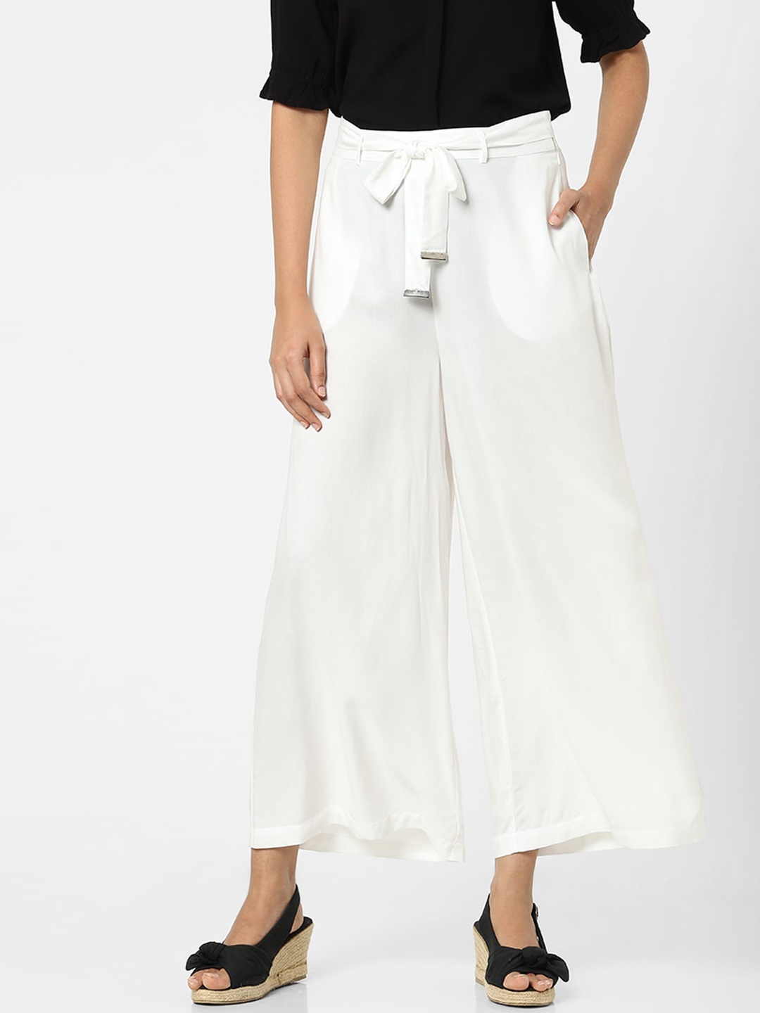 

Vero Moda Women White Solid Trousers