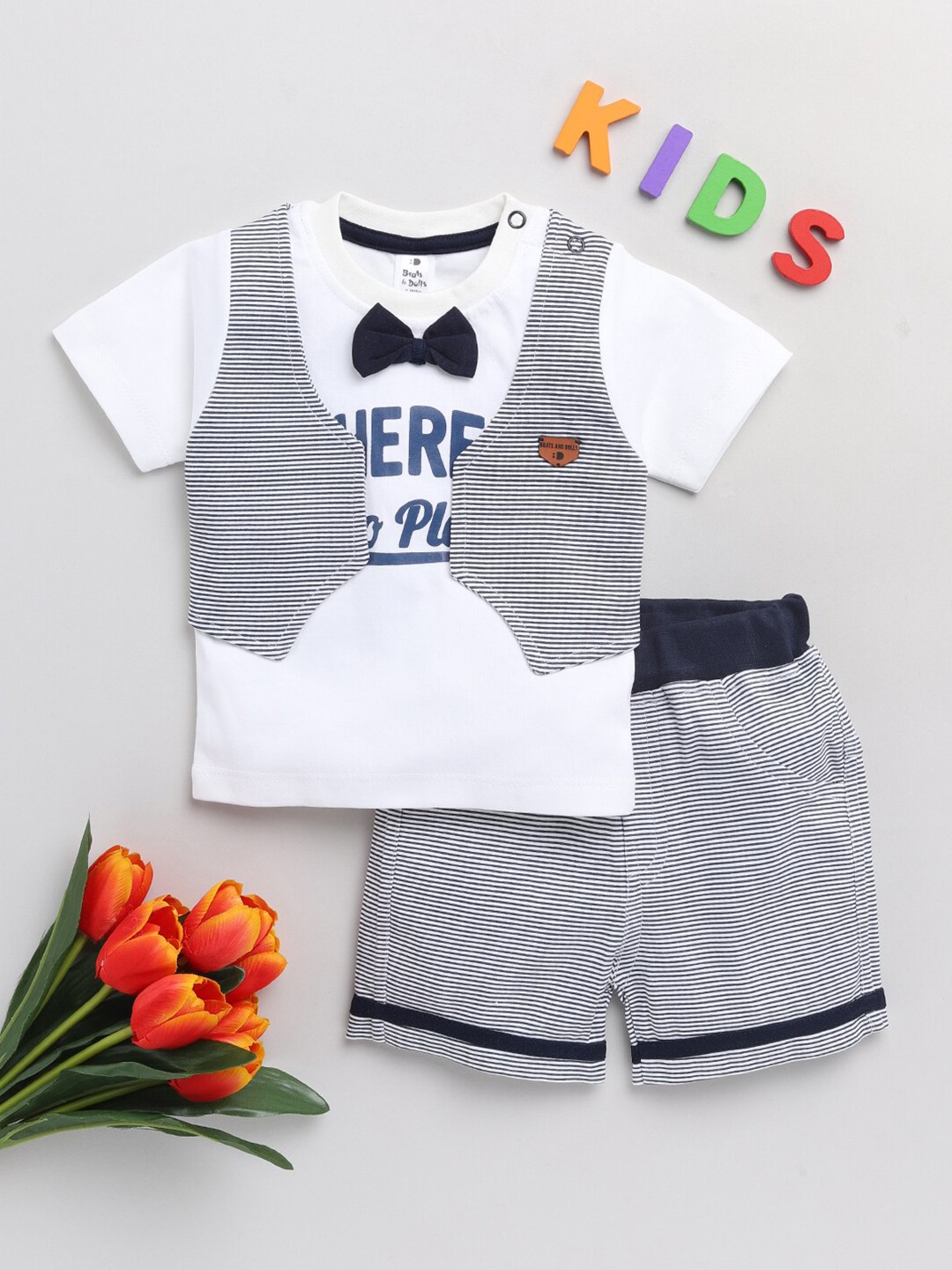 

BRATS AND DOLLS Boys White & Navy Blue Printed T-shirt with Shorts
