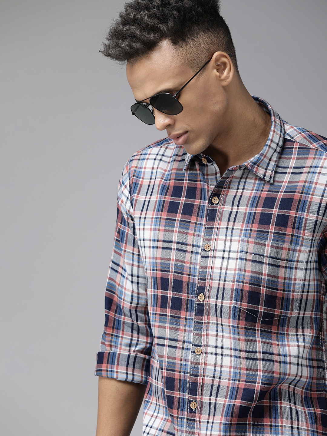

Pepe Jeans Men Blue & Pink Checked Pure Cotton Casual Shirt