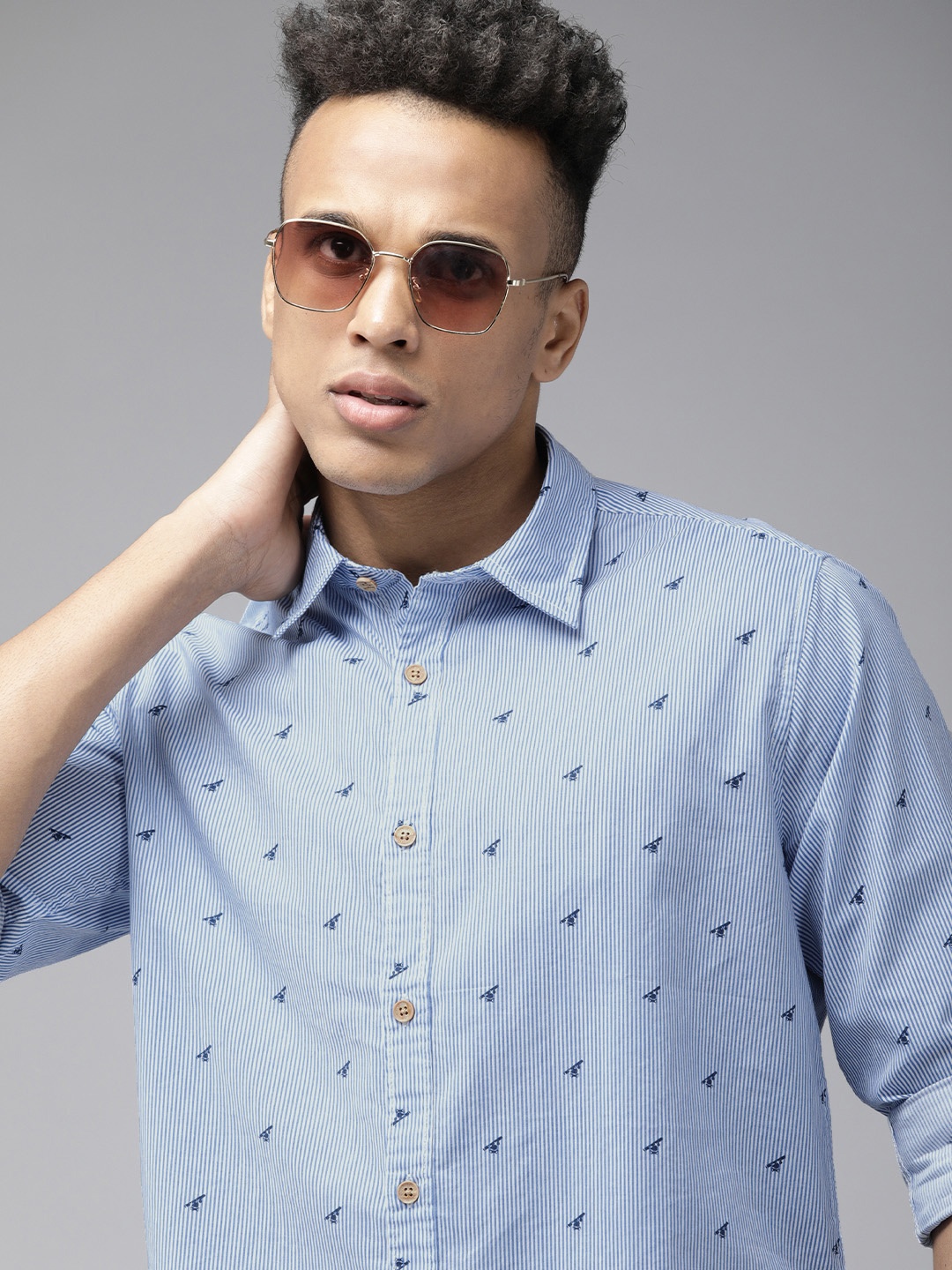

Pepe Jeans Men Blue Printed Pure Cotton Casual Shirt