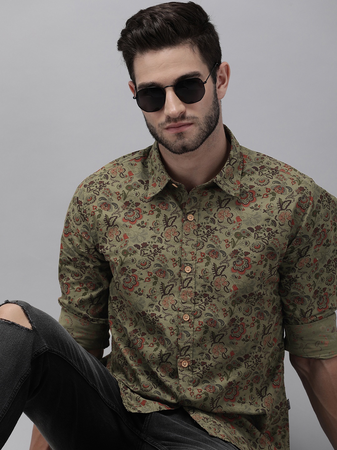 

Pepe Jeans Men Olive Green Floral Printed Pure Cotton Casual Shirt