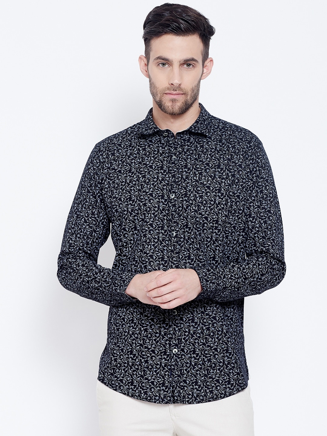 

Duke Men Black Slim Fit Floral Printed Casual Shirt