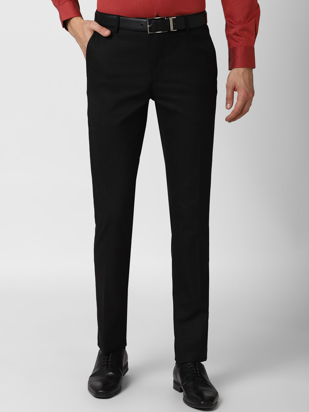 

Peter England Men Black Slim Fit Formal Trousers