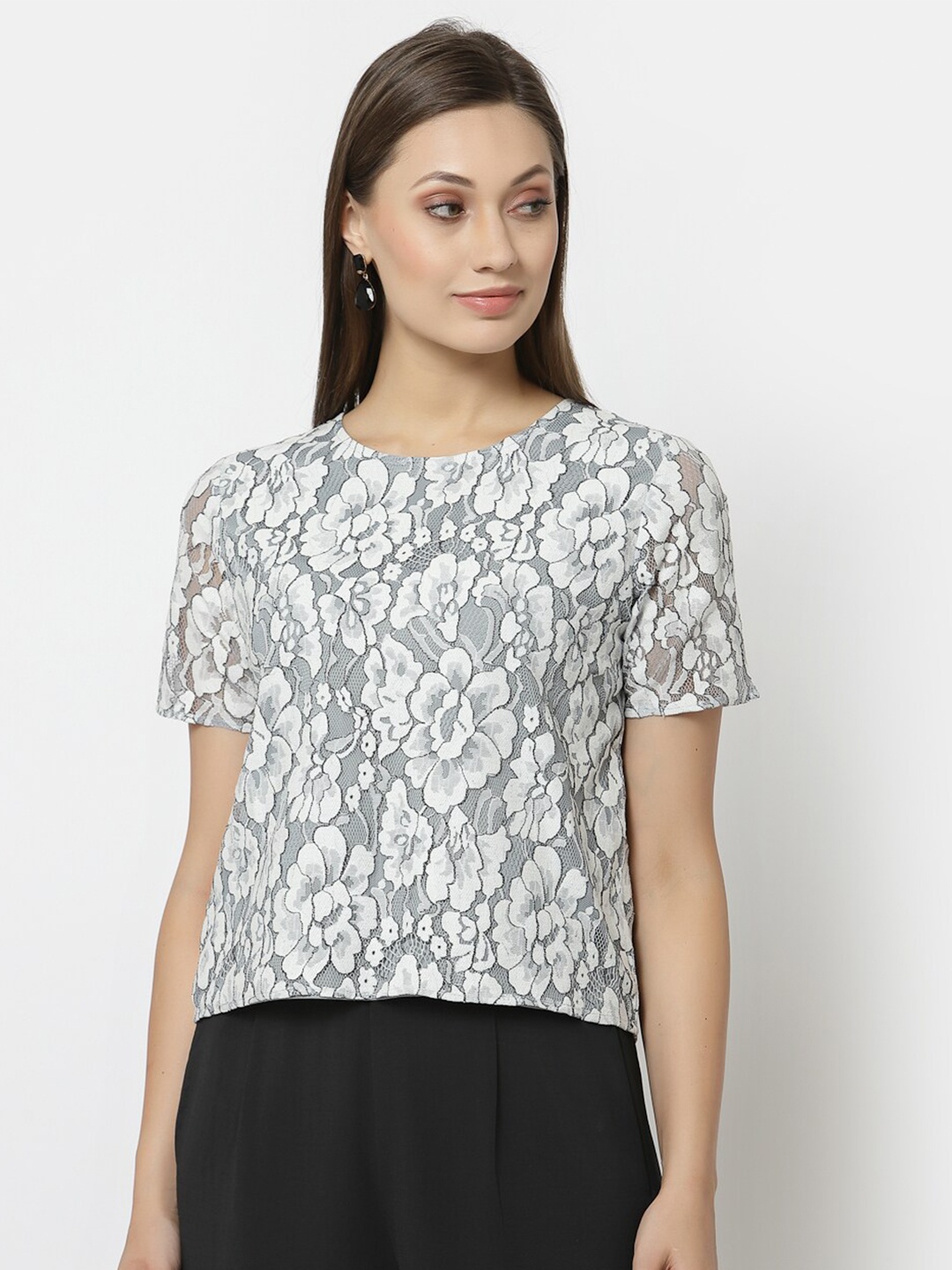 

Gipsy Women White Floral Print Top