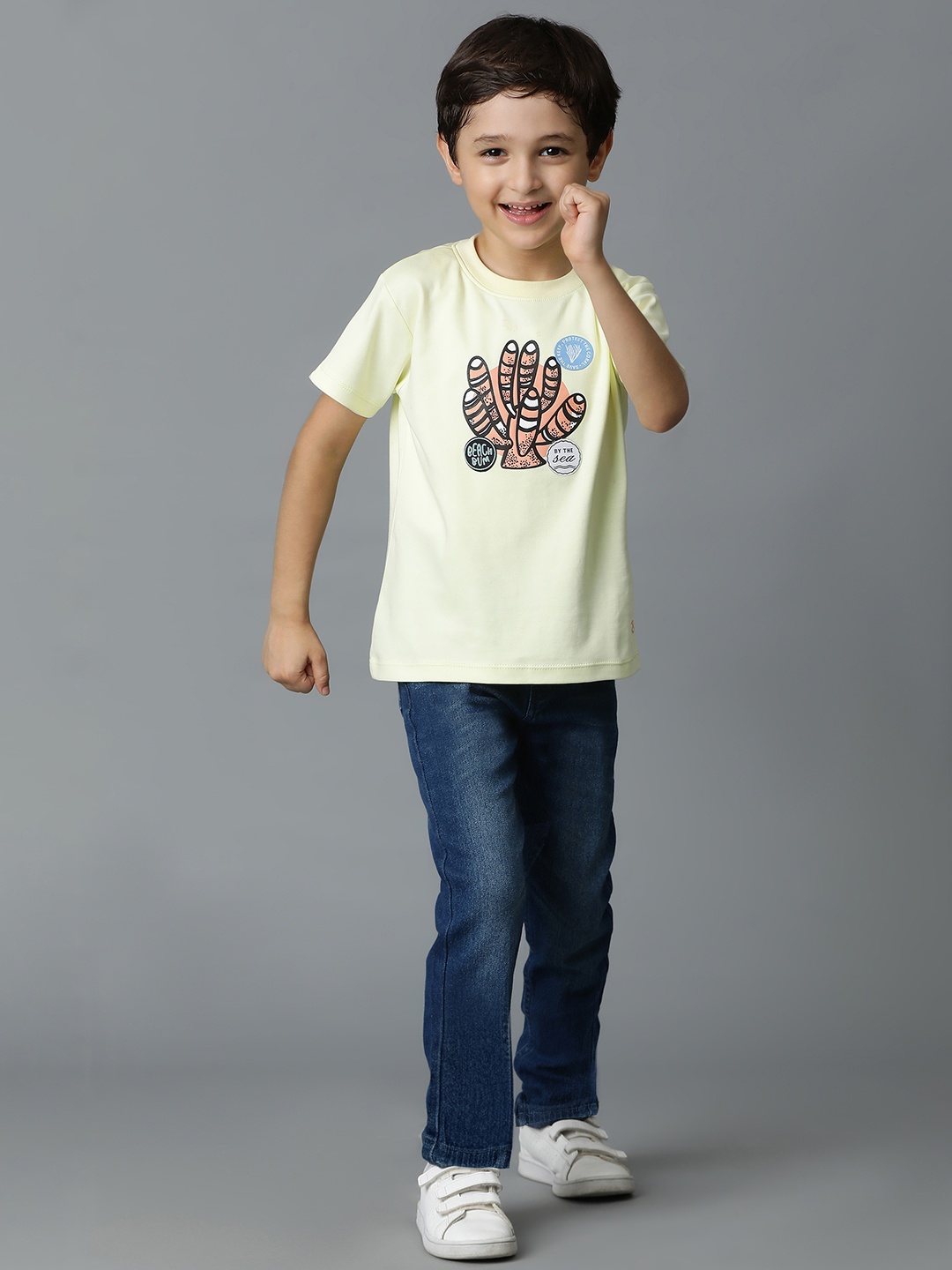 

TALES & STORIES Boys Blue Slim Fit Light Fade Jeans