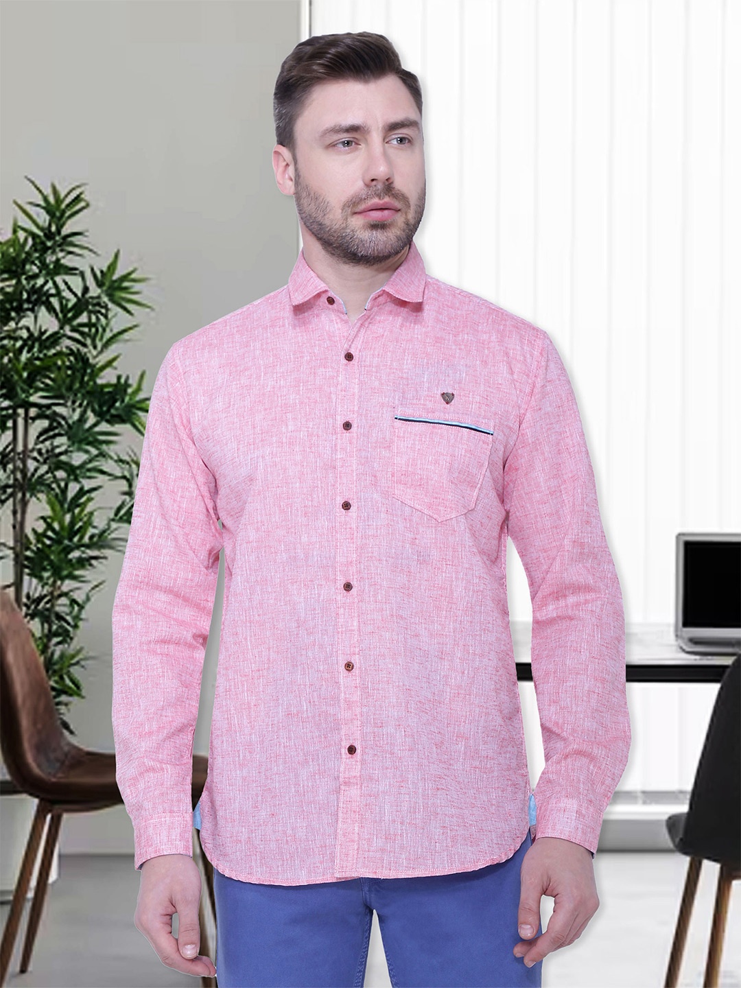 

Kuons Avenue Men Red Smart Slim Fit Solid Casual Shirt
