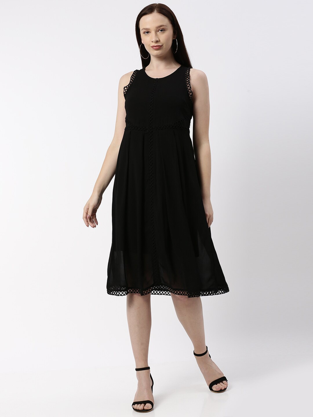 

kriatma Black Georgette Fit and Flare Dress