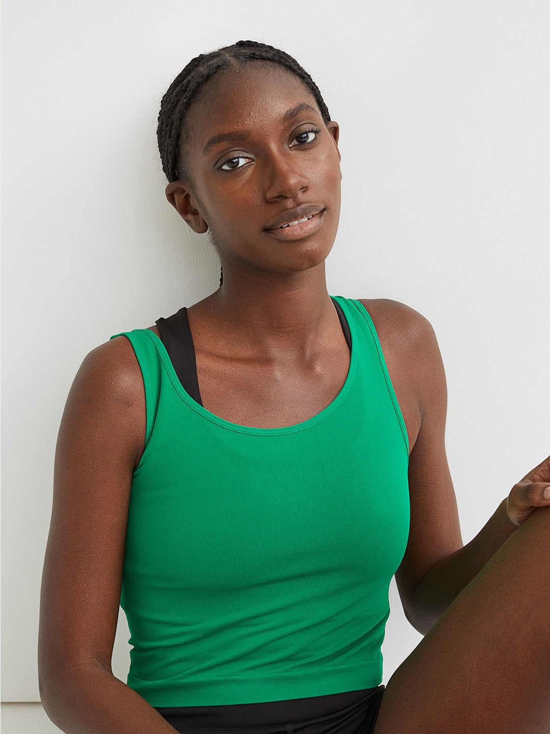 

H&M Women Green Seamless Fast-Dry Sports Top