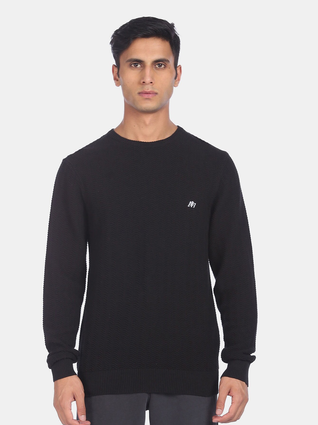 

Aeropostale Men Black Patterned Cotton Pullover