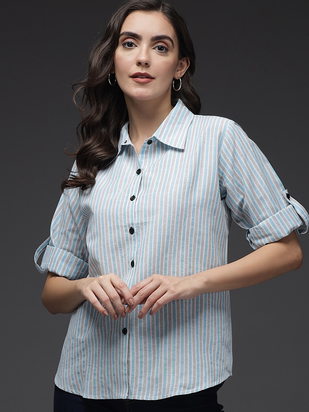 

Darzi Women Blue Comfort Striped Casual Shirt