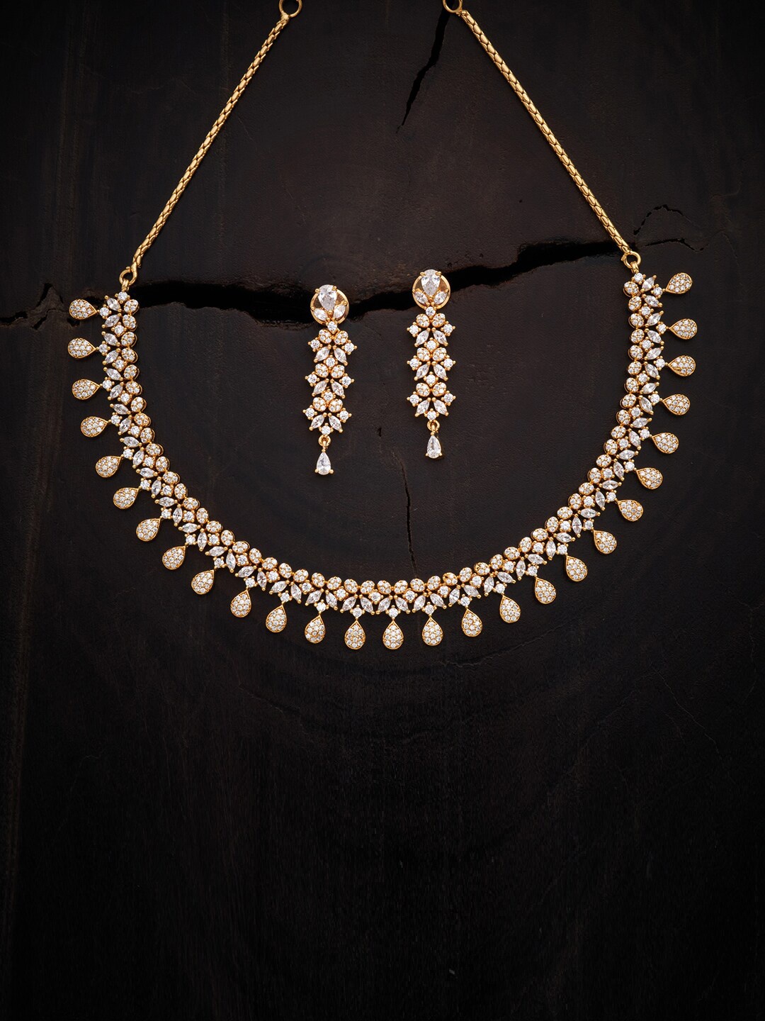 

Kushal's Fashion Jewellery White Gold-Plated Necklace