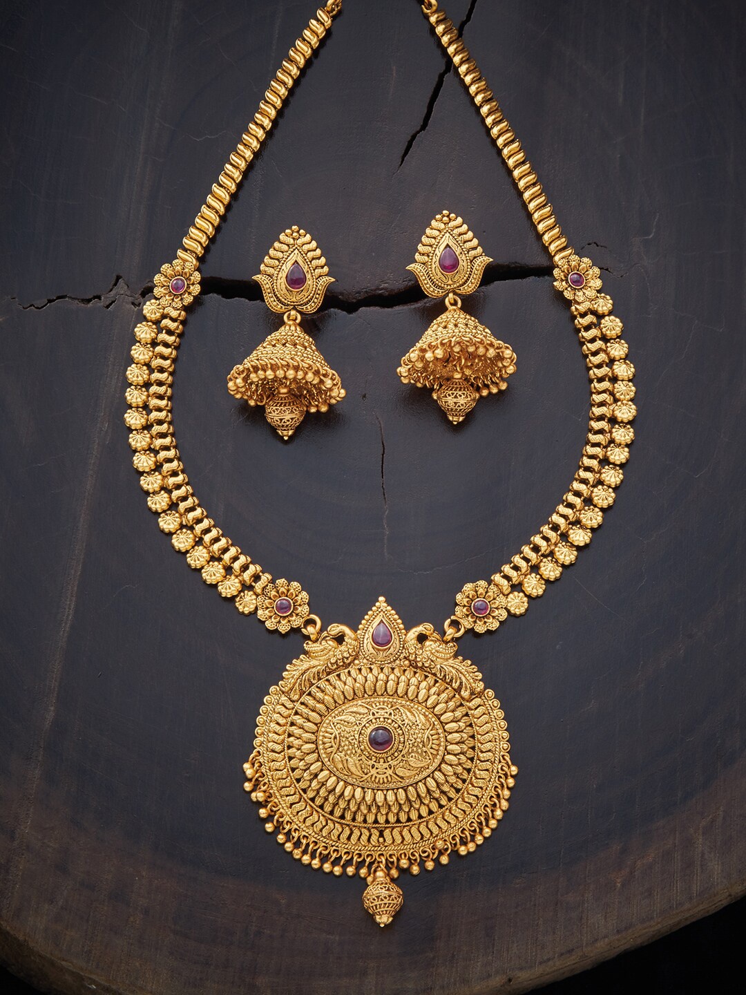 

Kushal's Fashion Jewellery Red Gold-Plated Antique Necklace Set
