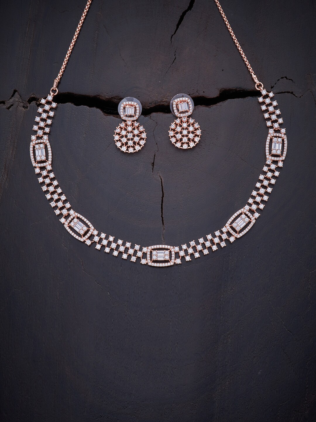 

Kushal's Fashion Jewellery White Rose Gold-Plated Necklace Set