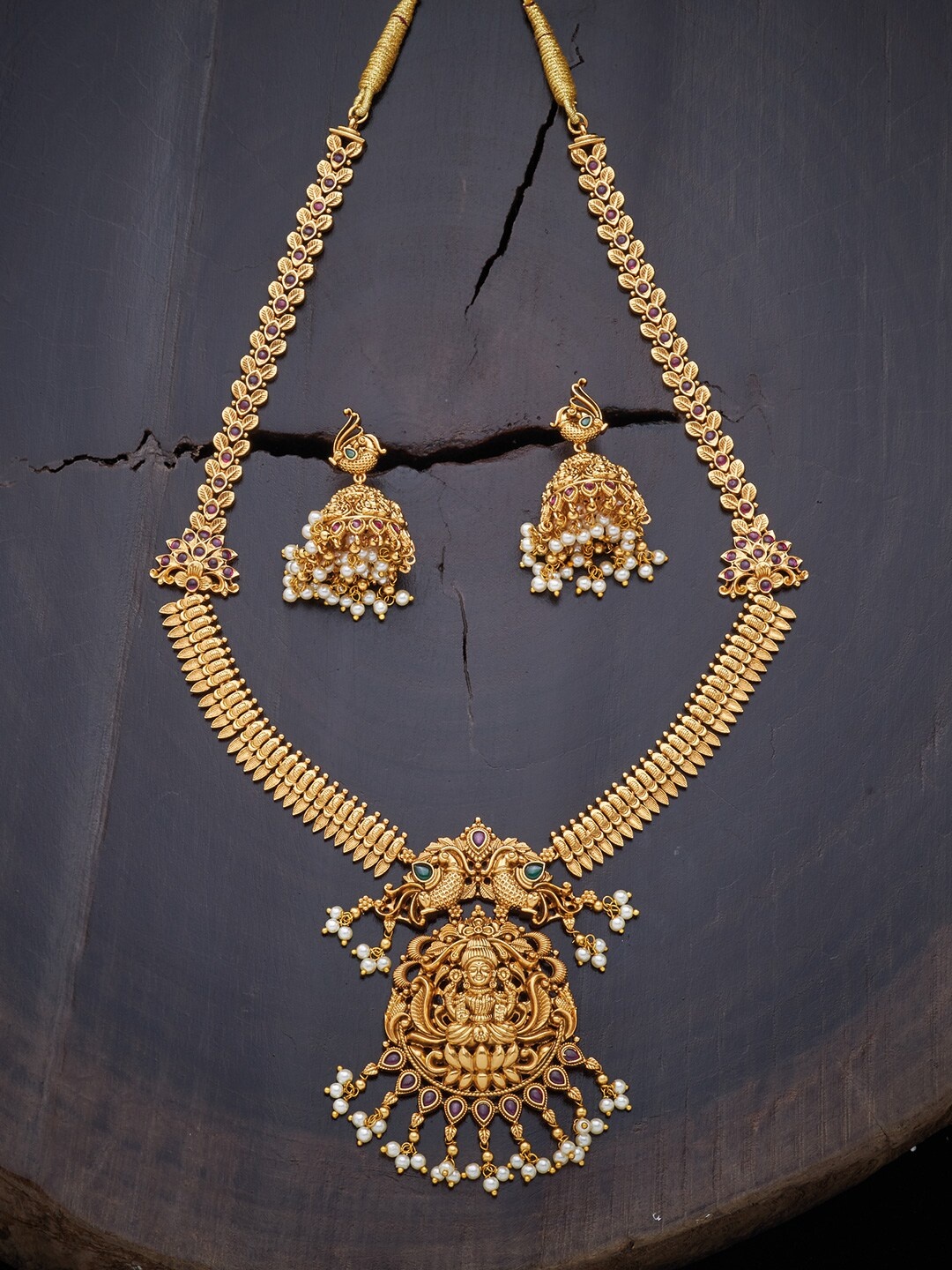 

Kushal's Fashion Jewellery Red & Green Gold-Plated Jewellery Set