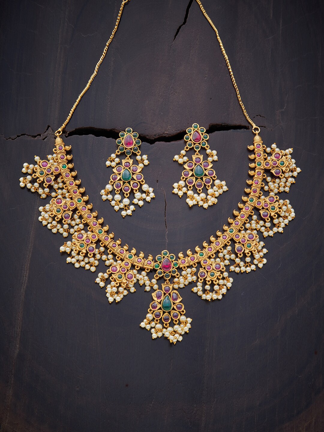 

Kushal's Fashion Jewellery Red & Green Gold-Plated Antique Jewellery Set